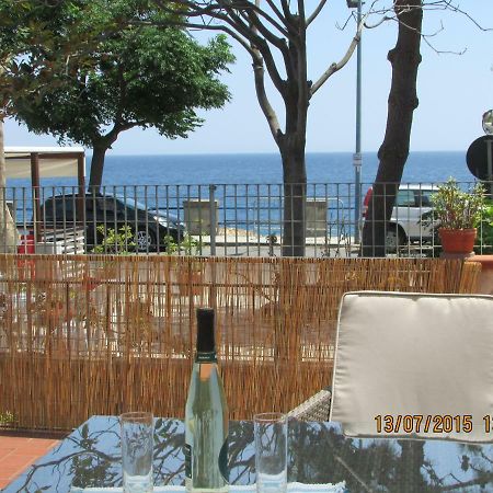 Villetta Singola "Lilla" Alì Terme Exterior foto